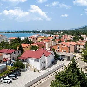 Diora Apartman Seline